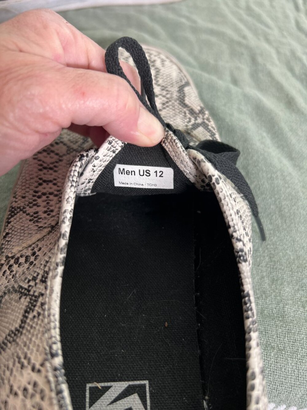 VANS Black & White Faux Snakeskin Pattern Sneakers SZ Men's 12 - Picture 10 of 11